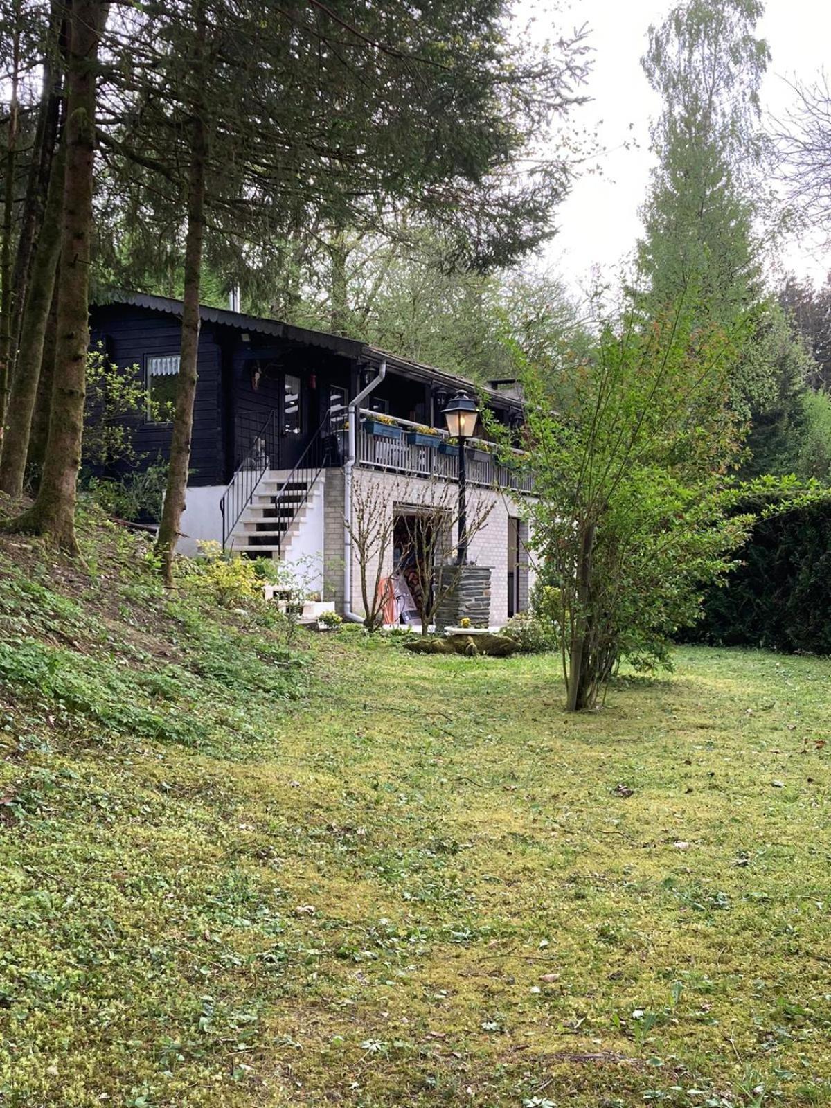 Le Vieux Pres Villa Bertrix Exteriör bild